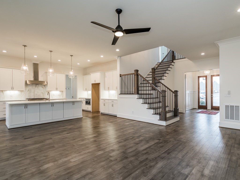 Living & Dining