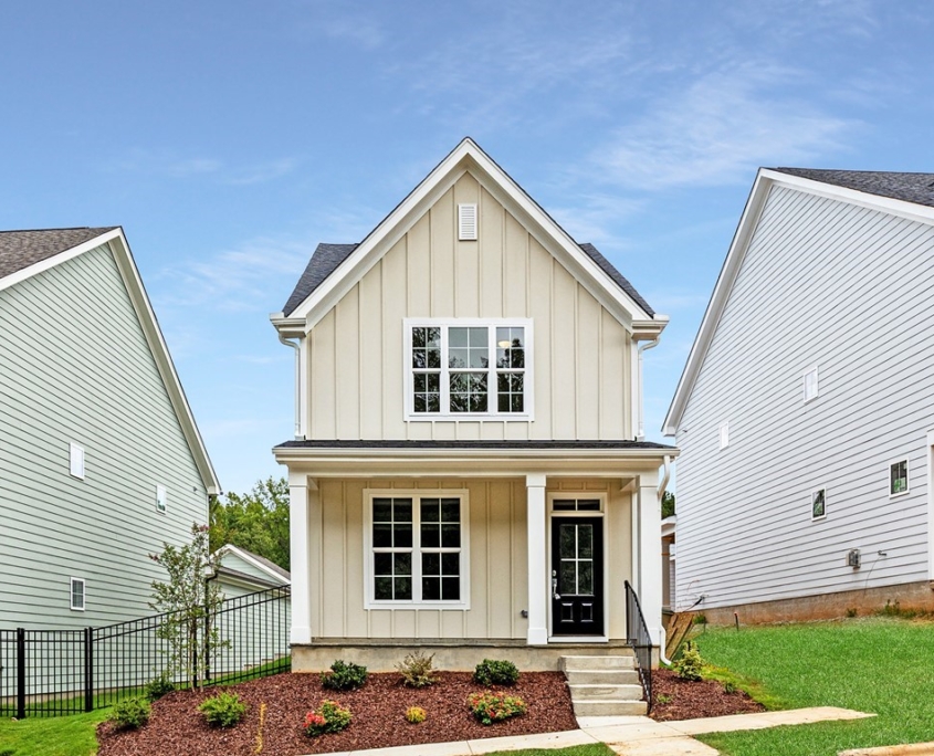 Charleston Traditions | 1,941 sq ft, 3 Bedrooms/2.5 Baths