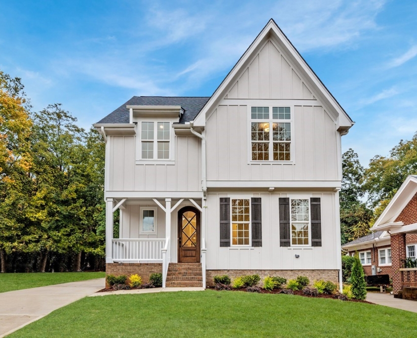 Inside the Beltline | 3,040 sq ft, 4 Bedrooms/3 Baths